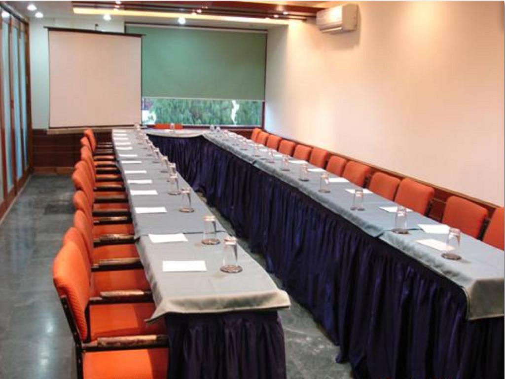 Oyo 15791 Flagship Hotel Executive Hazratganj Λάκναου Εξωτερικό φωτογραφία