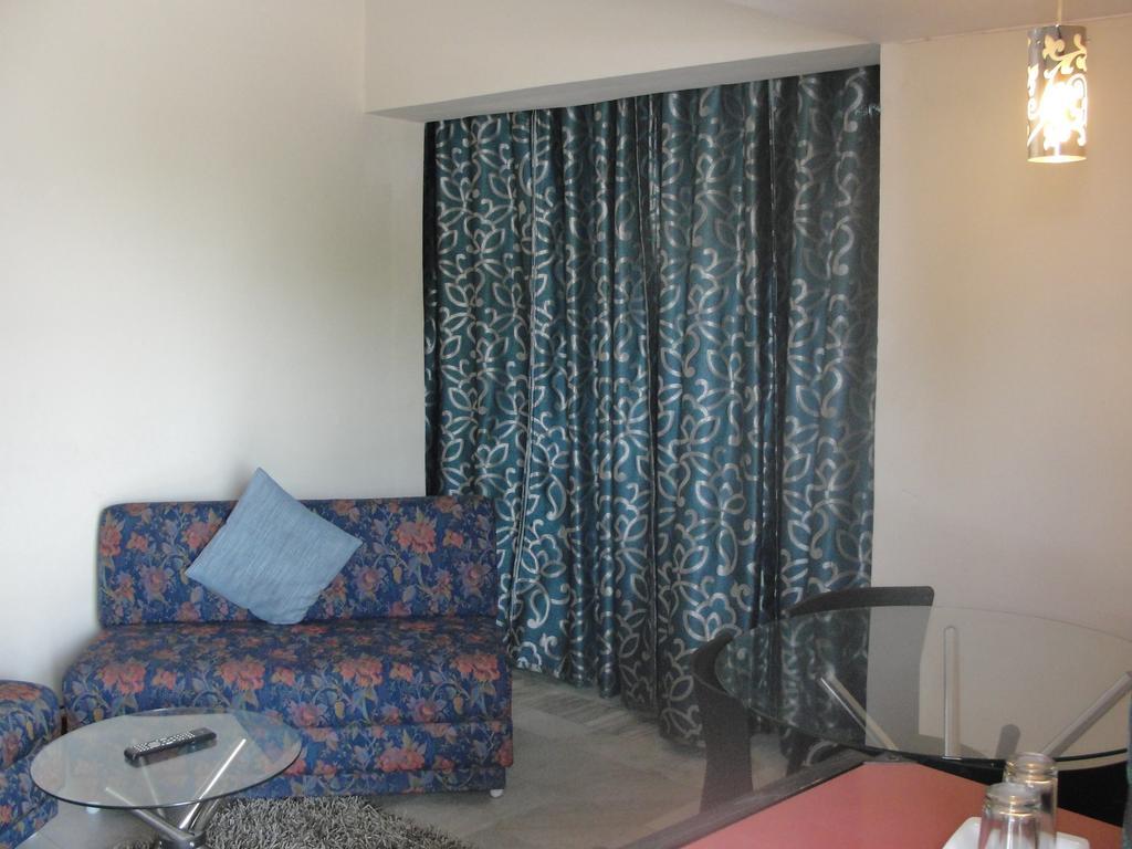 Oyo 15791 Flagship Hotel Executive Hazratganj Λάκναου Εξωτερικό φωτογραφία