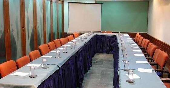 Oyo 15791 Flagship Hotel Executive Hazratganj Λάκναου Εξωτερικό φωτογραφία